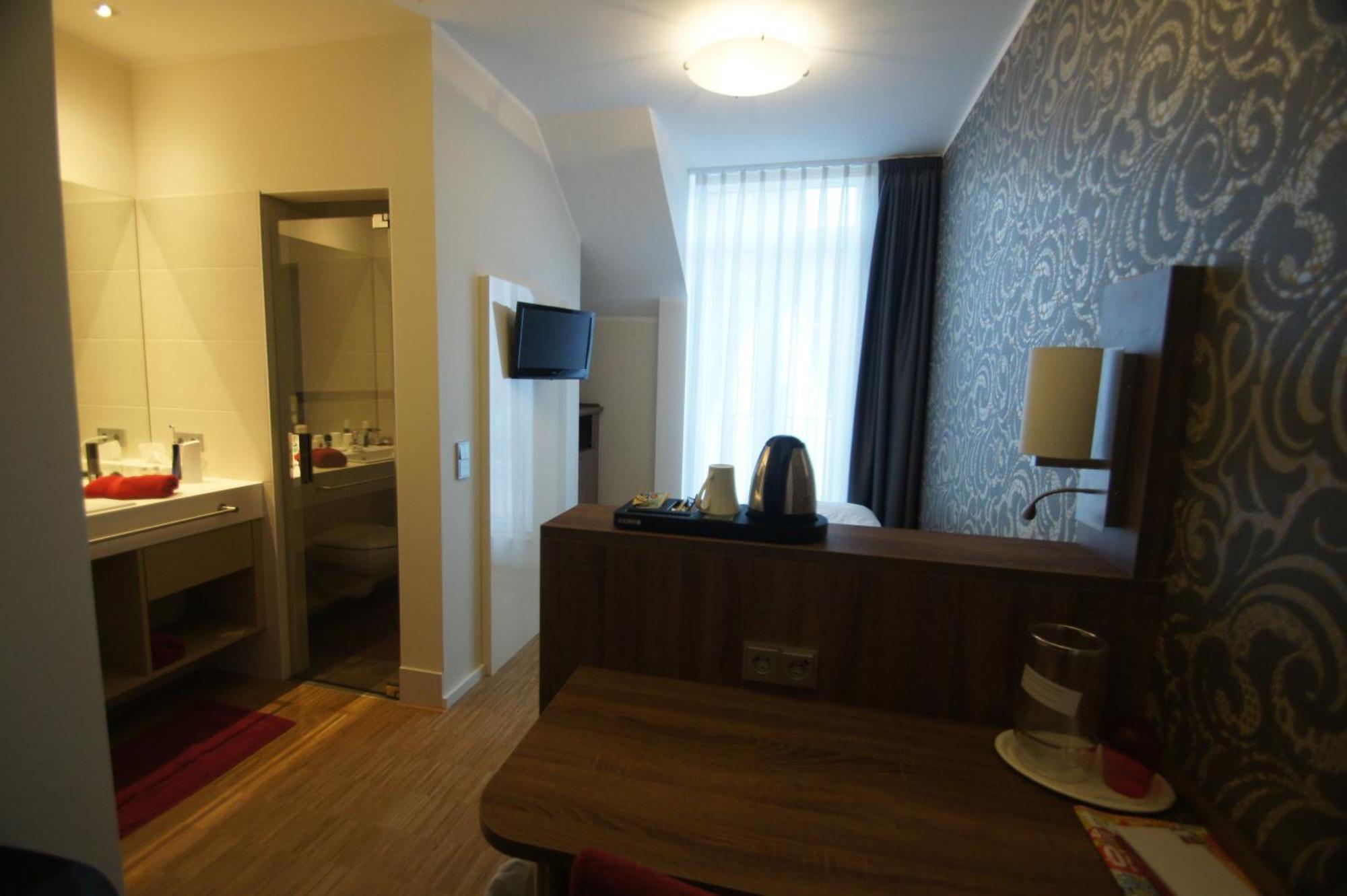 Hotel Deutsches Haus Бонн Номер фото