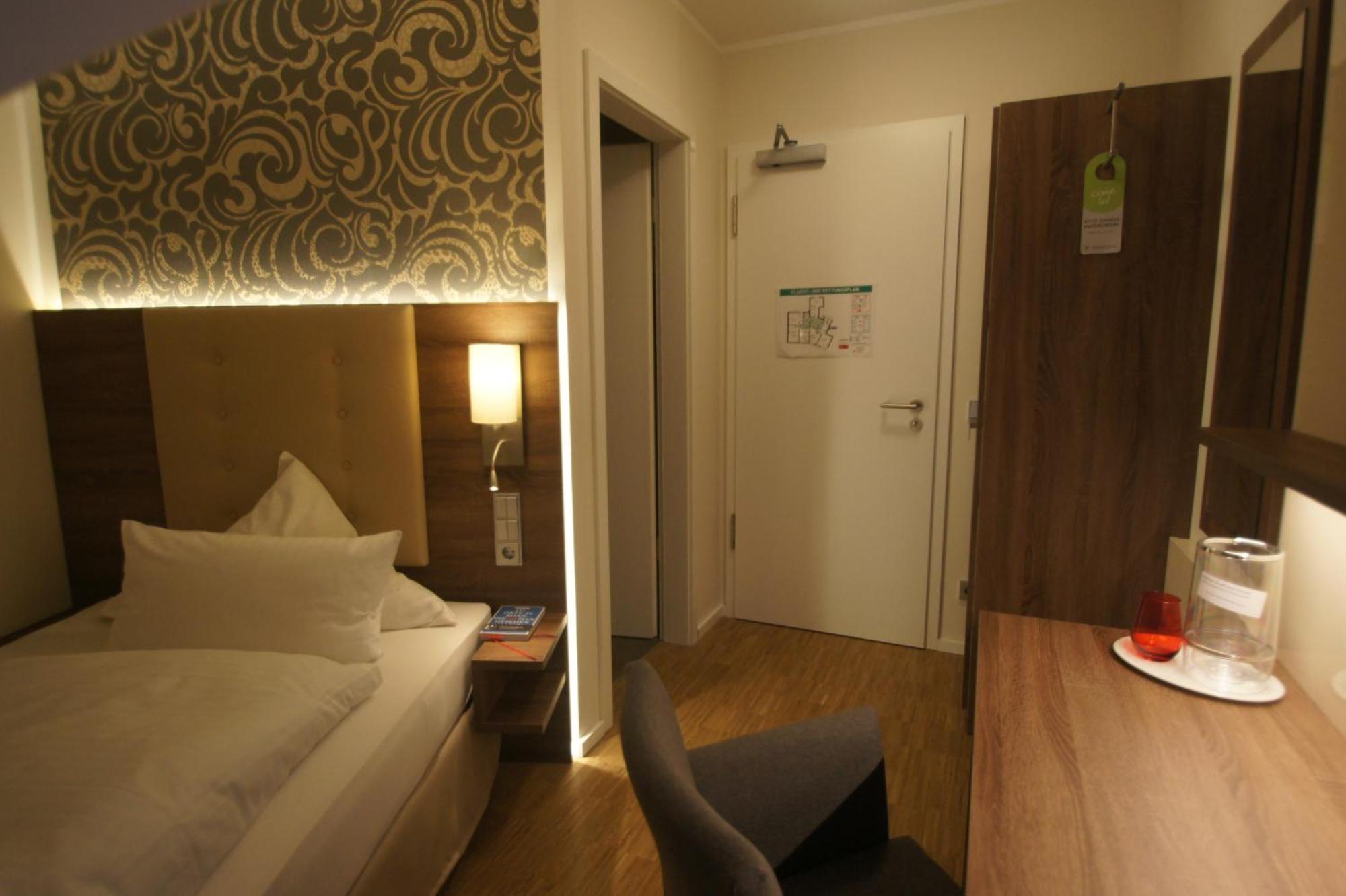 Hotel Deutsches Haus Бонн Номер фото